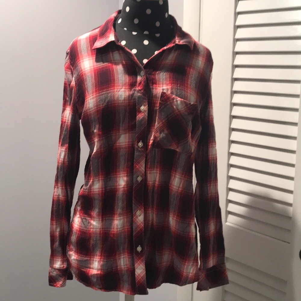 GAP plaid long sleeve shirt